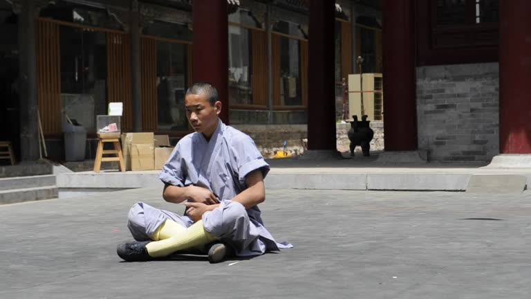 An Fu 34 Kung Fu Position Stock Videos, Footage, & 4K Video Clips - Getty Images