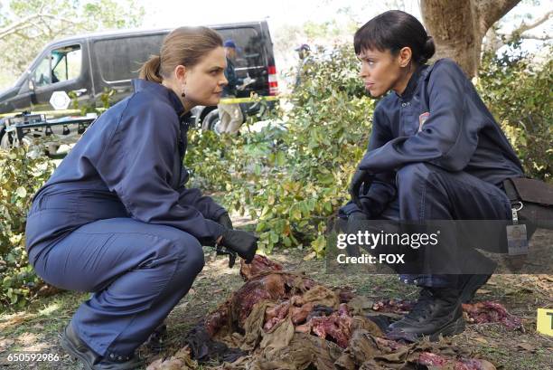 Emily Deschanel and Tamara Taylor in the "The Price for the Past" episode of BONES: THE FINAL CHAPTER airing Tuesday, Jan. 24 on FOX.
