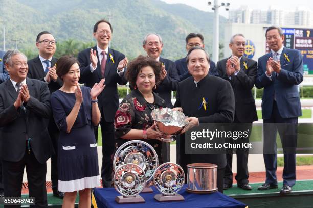 Ip Kwan 526 Hong Kong Syndicate Stock Photos, High-Res Pictures, and Images ...