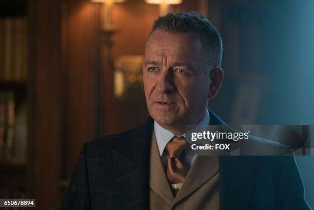 Sean Pertwee in the Mad City: Smile Like You Mean It episode of GOTHAM airing Monday, Jan. 23 on FOX.