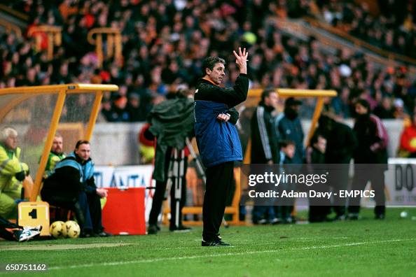 Soccer - Nationwide League Division One - Wolverhampton Wanderers v Watford Soccer - Nationwide League Division One - Wolverhampton Wanderers v Watford