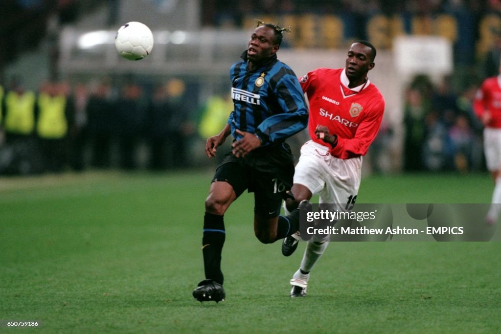Soccer - UEFA Champions League - Quarter Final Second Leg - Inter Milan v Manchester United