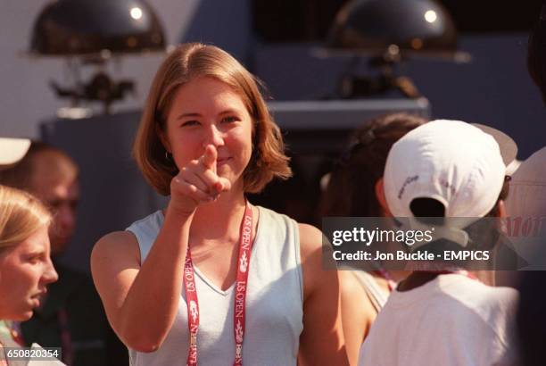 Friend of Jon Buckle's spots him at the Women's doubles final