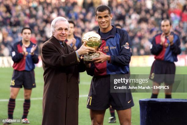 Barcelona's Rivaldo receives his world player of the year award