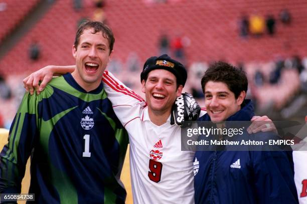 Craig Forrest 34 Canada Goalkeeper Craig Forrest Stock Photos, High-Res Pictures, and ...