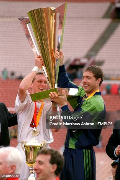 Craig Forrest 34 Canada Goalkeeper Craig Forrest Stock Photos, High-Res Pictures, and ...