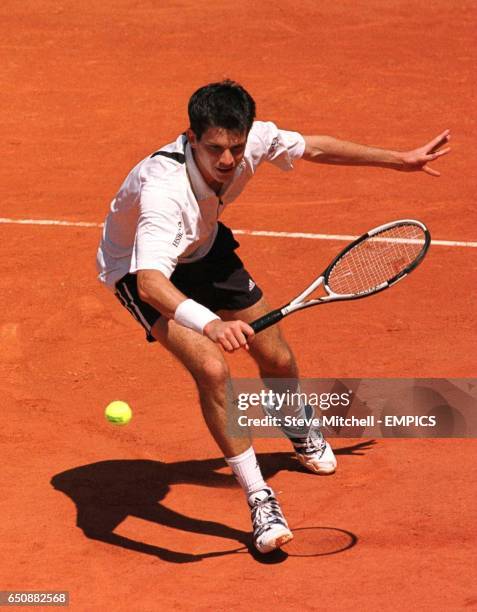 Tim Henman on his way to victory over Vincent Spadea