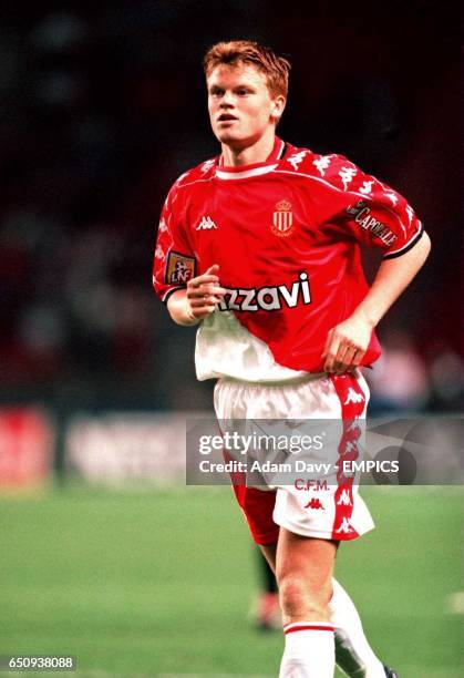 John Risse 2,914 John Arne Riise Photos Stock Photos, High-Res Pictures, and ...
