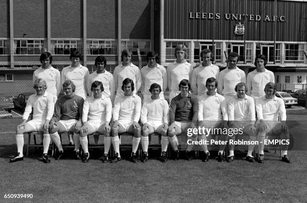 Leeds United first team squad 1973-74: Peter Lorimer, Eddie Gray, Mick Bates, Allan Clarke, Norman Hunter, Gordon McQueen, Roy Ellam, Paul Reaney,...