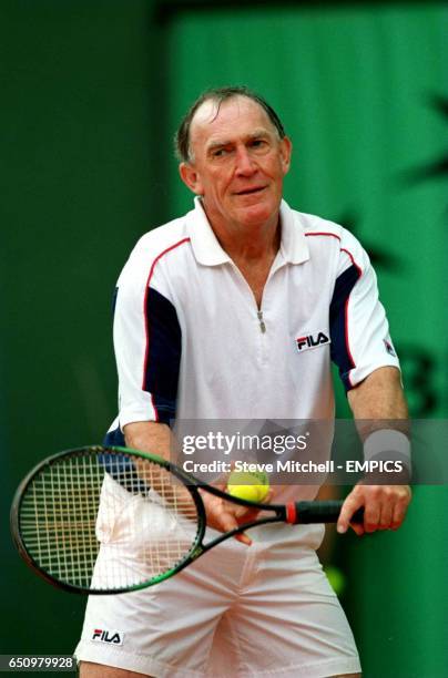 Anthony Roche 76 Tony Roche Tennis Player Stock Photos, High-Res Pictures, and Images ...