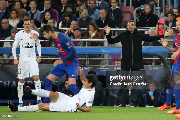 Coach of FC Barcelona Luis Enrique Martinez gestures during the UEFA Champions League Round of 16 second leg match between FC Barcelona and Paris...