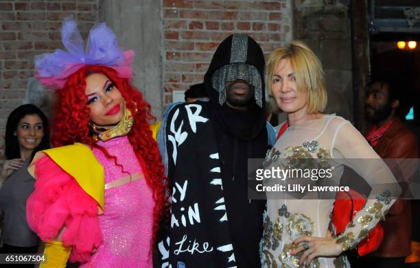 Musician Laila V, designer Tyce, and artist Karen Bystedt attend Karen Bystedt's "Kings And Queens" exhibition on March 9, 2017 in Los Angeles,...