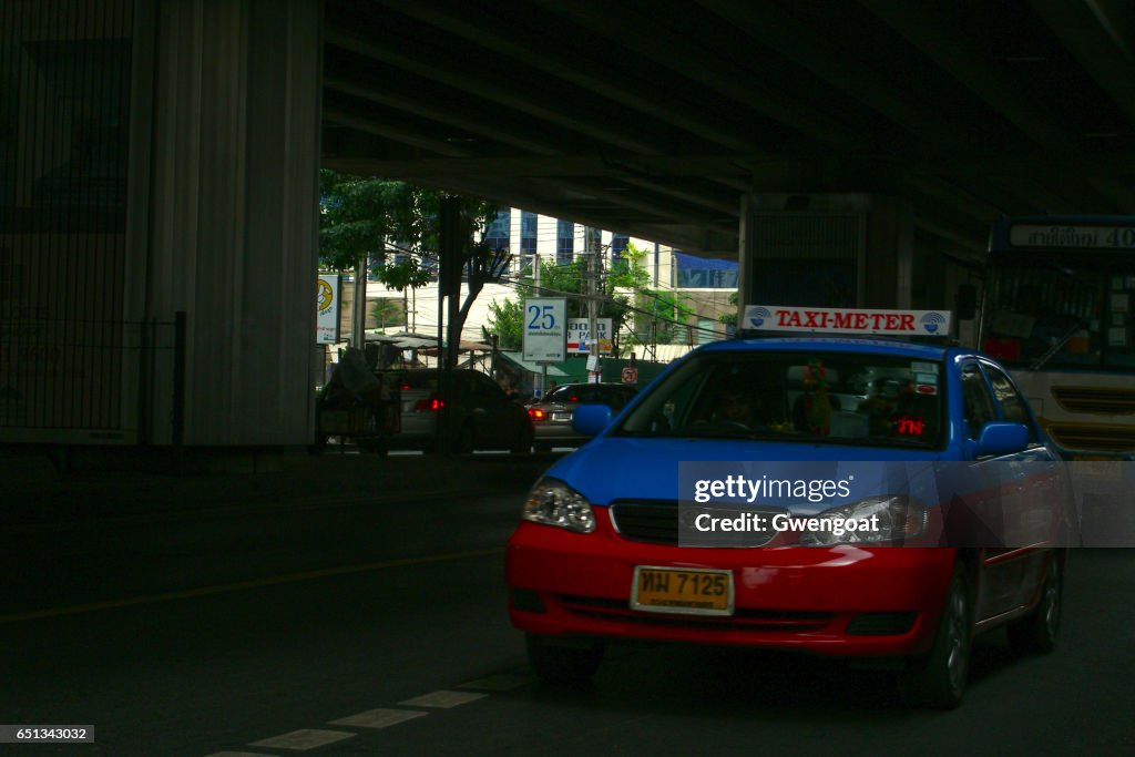 Metro de taxi en Bangkok