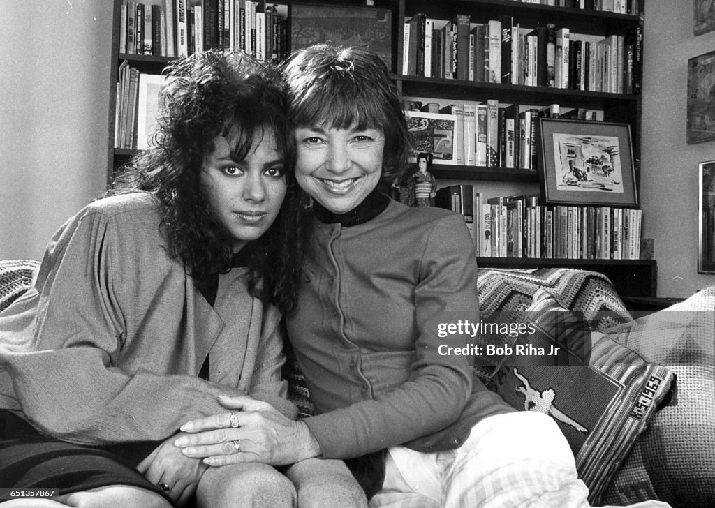 Susanna Hoffs and mother Tamar Ruth