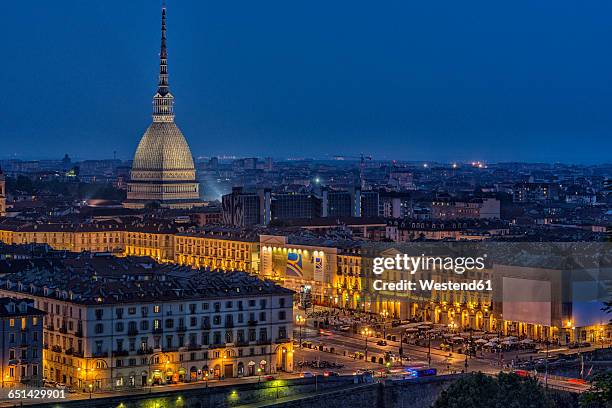 italy, piemont, turin, cityview with mole antonelliana at night - mole antonelliana stock-fotos und bilder