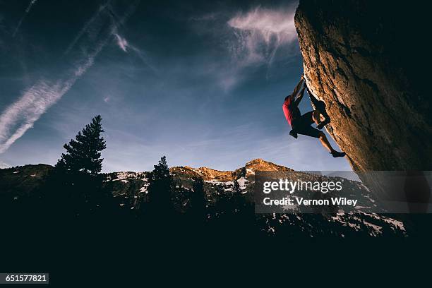 man rock climbing - vernon ca stock pictures, royalty-free photos & images