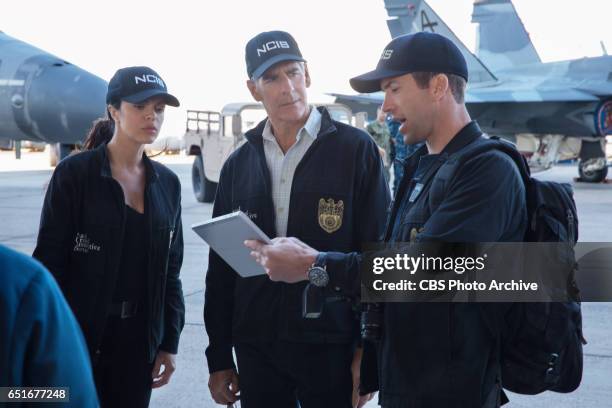 Quid Pro Quo" -- While investigating a deadly accident at a naval base, NCIS discovers a unit of Seabees was poisoned with a contagious super virus...