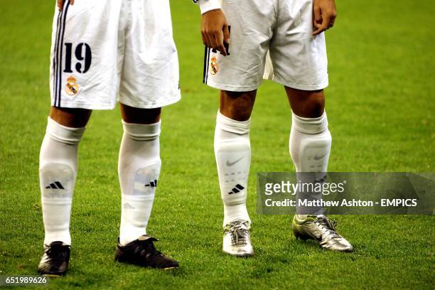 Real Madrid's Esteban Cambiasso and Ronaldo