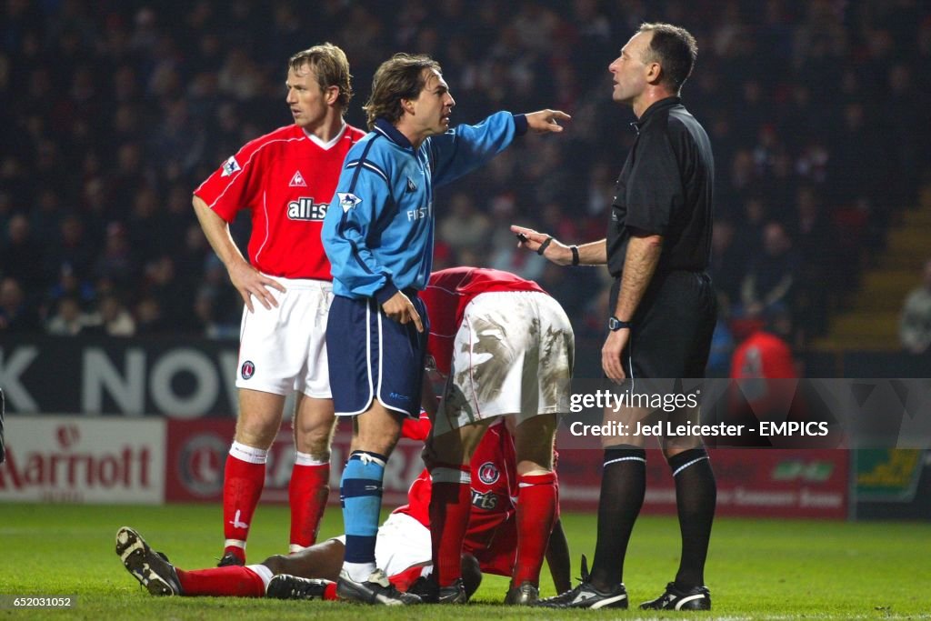 Soccer - FA Barclaycard Premiership - Charlton Athletic v Manchester City