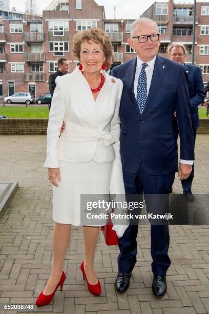 Princess Margriet of the Netherlands and her husband Pieter van Vollenhoven attend the opening of the exhibition of Canadian Inuit Art in the...