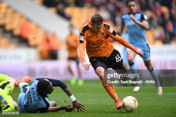 Andy Weimann of Wolverhampton Wanderers scores a goal to make it 1-0 during the Sky Bet Championship match between Wolverhampton Wanderers and...