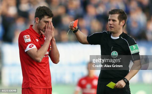 Stefan Bell of Mainz is sent odff by referee Frank Willenborg during the Bundesliga match between SV Darmstadt 98 and 1. FSV Mainz 05 at...