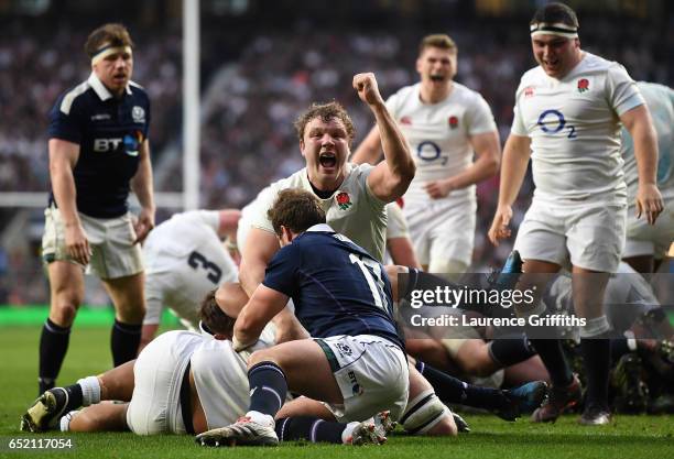 Joe Launchbury of England celebrates his sides fifth try during the RBS Six Nations match between England and Scotland at Twickenham Stadium on March...