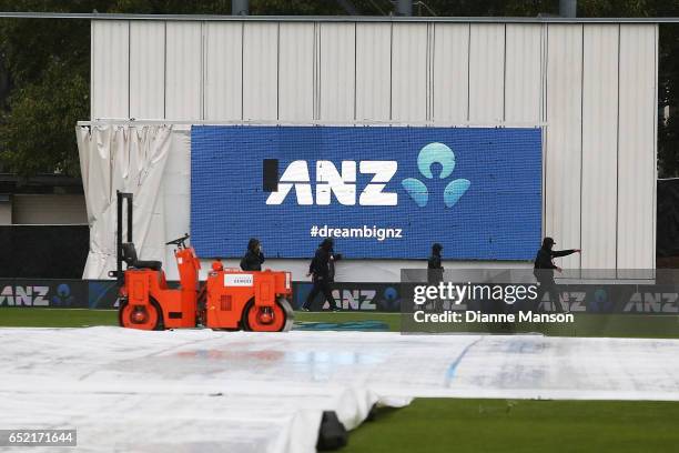 Rain settles in ahead of day five of the First Test match between New Zealand and South Africa at University Oval on March 12, 2017 in Dunedin, New...