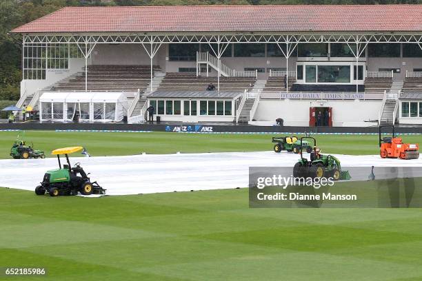 Rain settles in ahead of day five of the First Test match between New Zealand and South Africa at University Oval on March 12, 2017 in Dunedin, New...