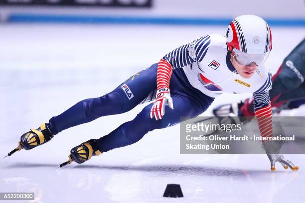 Seo Yi Ra of Korea competes in the Men's 500m quarterfinals race during day one of ISU World Short Track Championships at Rotterdam Ahoy Arena on...