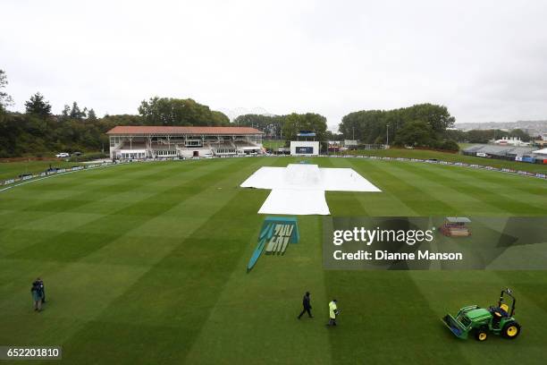 Rain delays play during day five of the First Test match between New Zealand and South Africa at University Oval on March 12, 2017 in Dunedin, New...