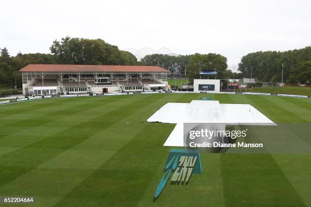 Rain delays play during day five of the First Test match between New Zealand and South Africa at University Oval on March 12, 2017 in Dunedin, New...