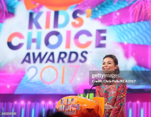 Actor Miranda Cosgrove speaks onstage at Nickelodeon's 2017 Kids' Choice Awards at USC Galen Center on March 11, 2017 in Los Angeles, California.