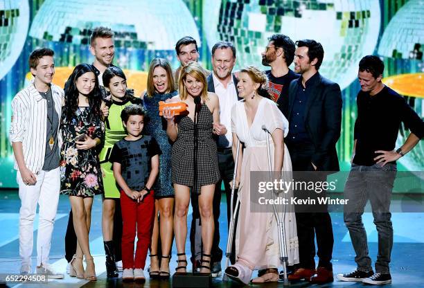 The cast of Fuller House accepts the award for Favorite TV Show  Family Show onstage at Nickelodeon's 2017 Kids' Choice Awards at USC Galen Center...