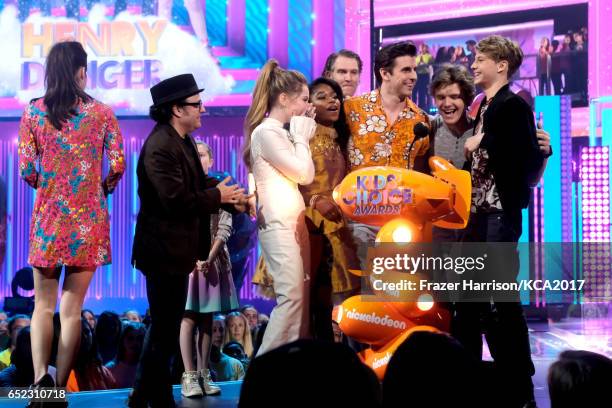 Winners of Favorite TV Show for 'Henry Danger,' actors Sean Ryan Fox, Cooper Barnes, Michael Cohen, Riele Downs, Ella Anderson, Jace Norman, and...