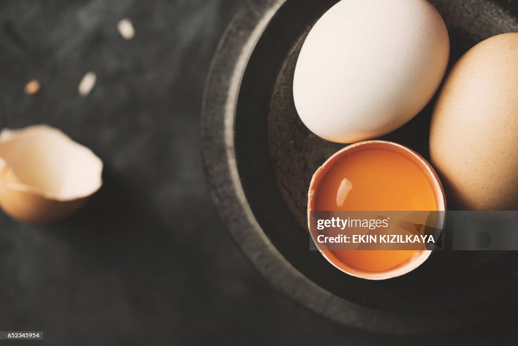 Huevos en un tazón 