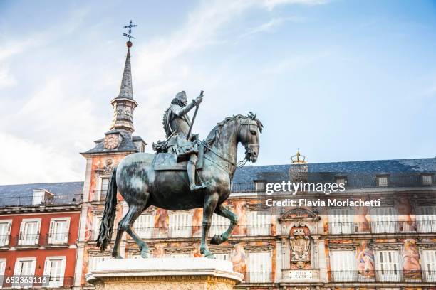 plaza mayor in madrid, spain - madrid plaza stock pictures, royalty-free photos & images