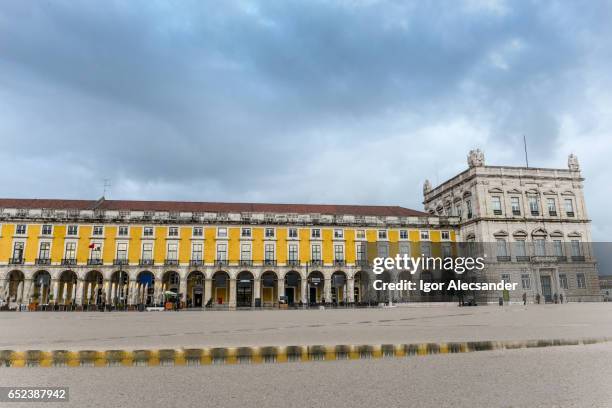 ribeira palace, terreiro do paço, lisbon, portugal - terreiro do paço stock pictures, royalty-free photos & images