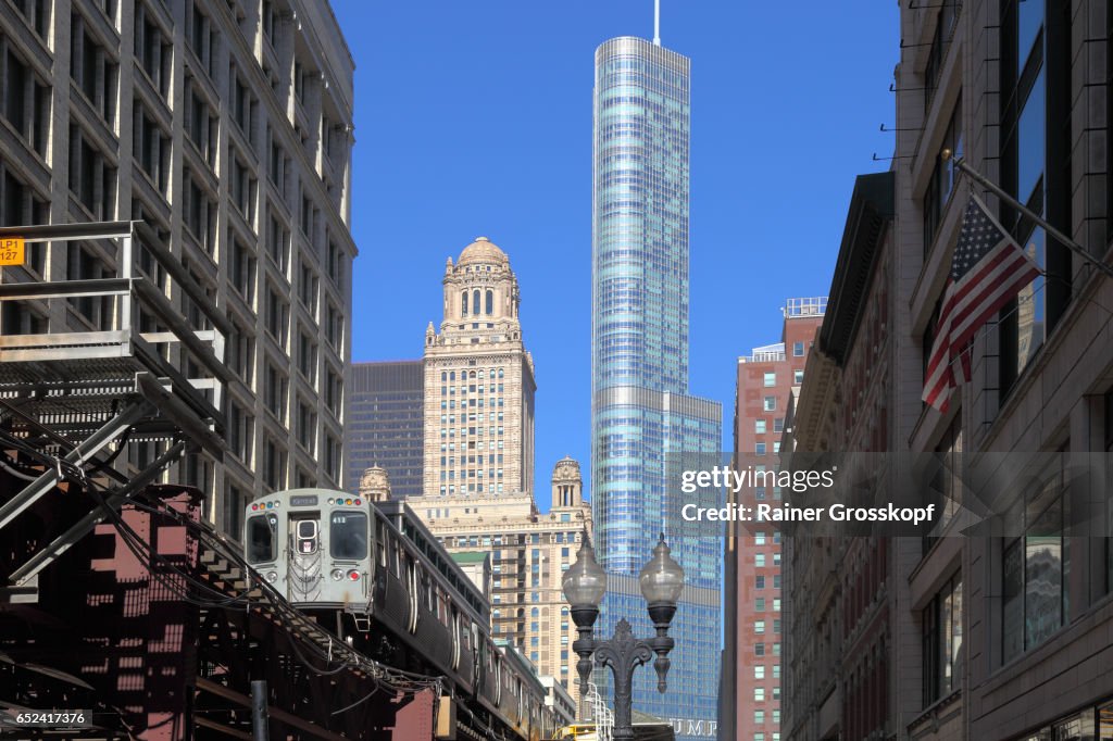 Elevated Subway in Wabash Avenue