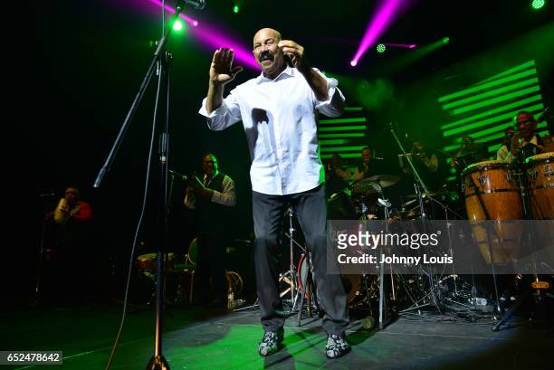 Oscar DLeon performs onstage during Viva La Salsa concert at James L. Knight Center on March 11, 2017 in Miami, Florida.
