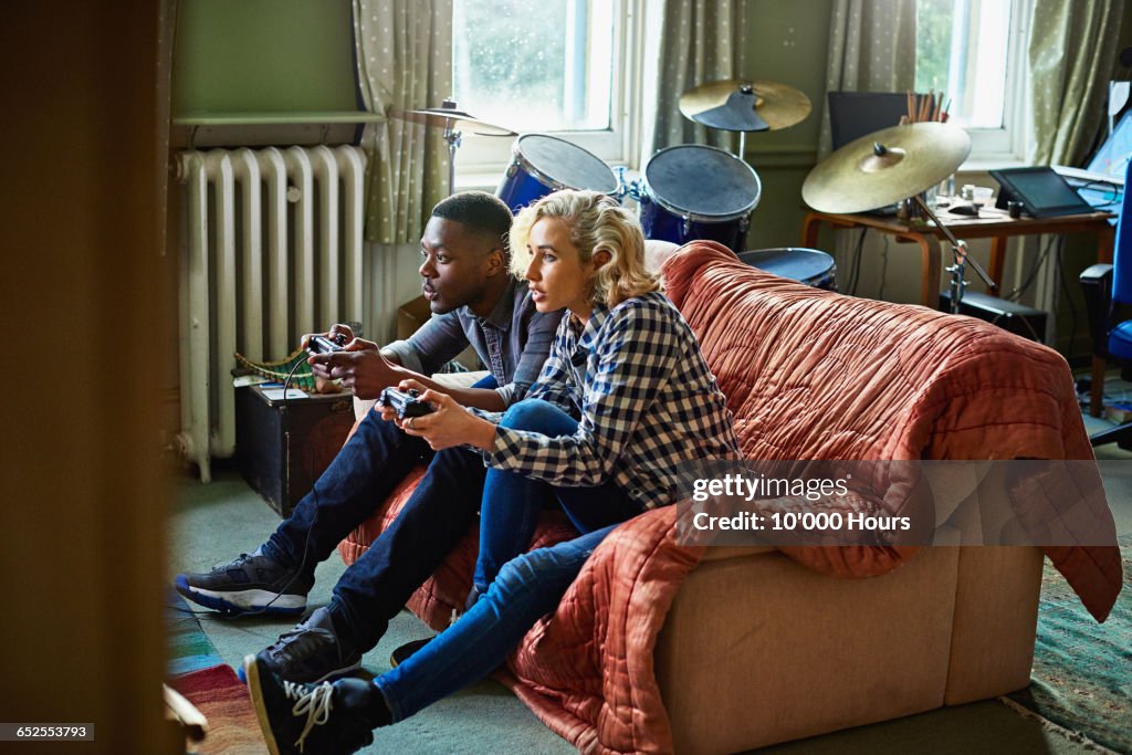 Friends play games console