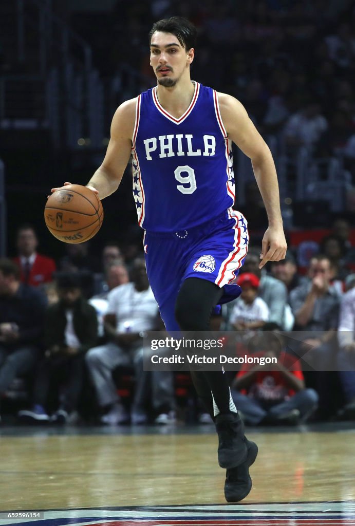 Philadelphia 76ers v Los Angeles Clippers