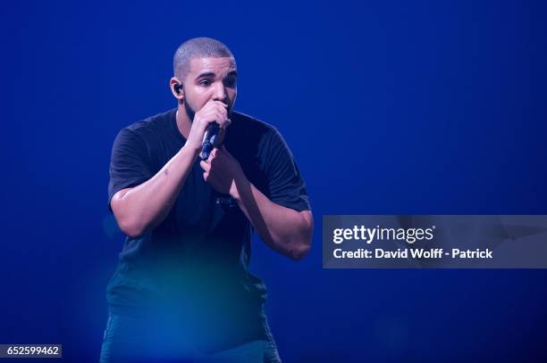 Drake performs at AccorHotels Arena on March 12, 2017 in Paris, France.