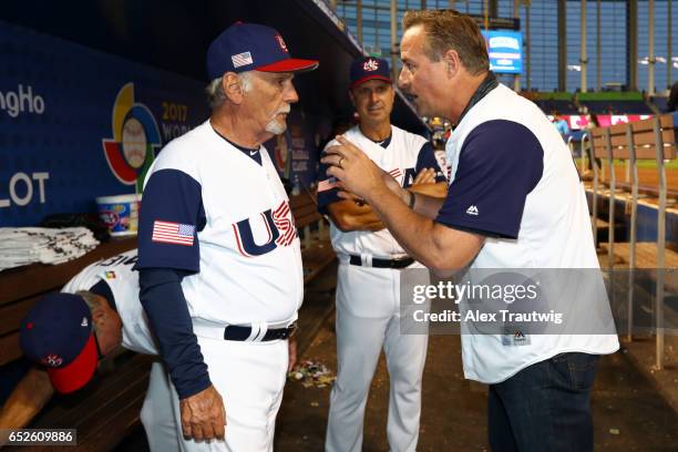 Manager Jim Leyland talks with Al Leiter prior to Game 6 of Pool C of the 2017 World Baseball Classic against Team Canada on Sunday, March 12, 2017...