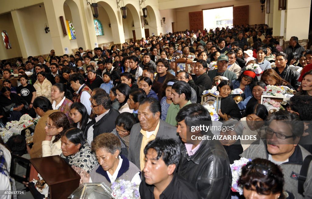 BOLIVIA-RELIGION-ÑATITAS-SKULLS