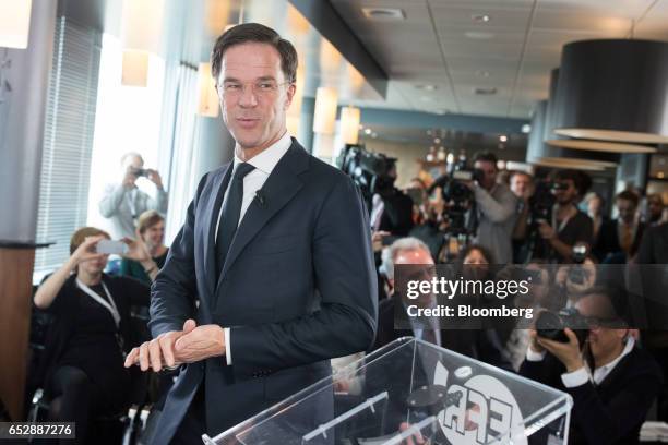 Mark Rutte Press Conference 296 Vvd Conference Stock Photos, High-Res Pictures, and Images - Getty ...