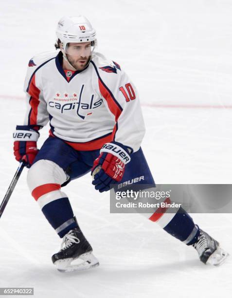 Mike Richards of the Washington Capitals plays in the game against the Los Angeles Kings at Staples Center on March 9, 2016 in Los Angeles,...