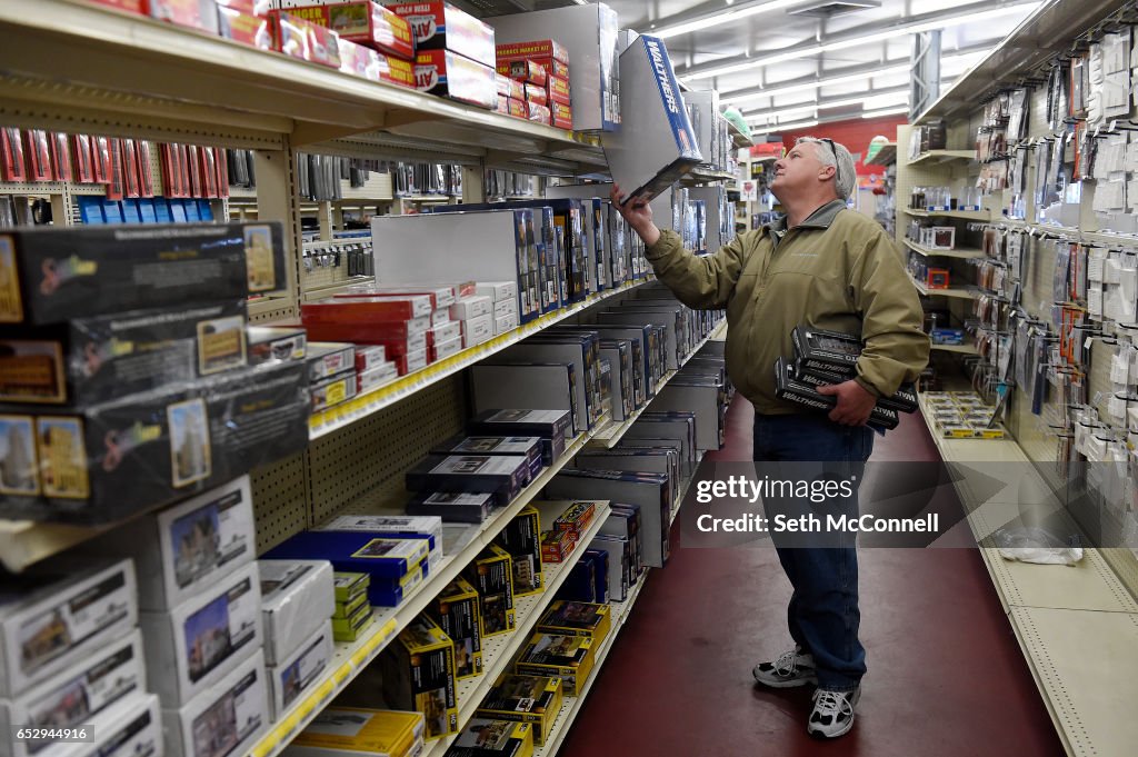 Caboose Hobbies Reopens in Lakewood