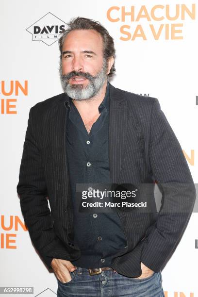 Actor Jean Dujardin attends the 'Chacun sa vie' Premiere at Cinema UGC Normandie on March 13, 2017 in Paris, France.