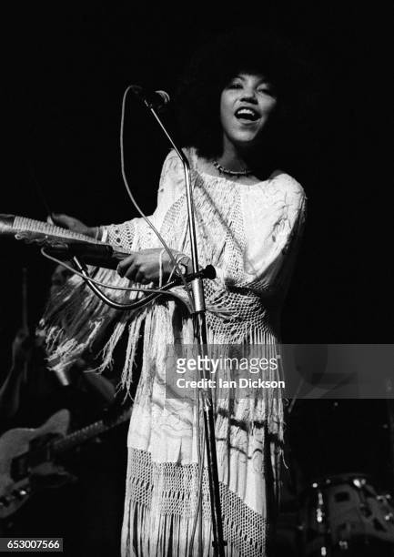 Linda Lewis performing on stage at Theatre Royal, Drury Lane, London, 27 March 1974.